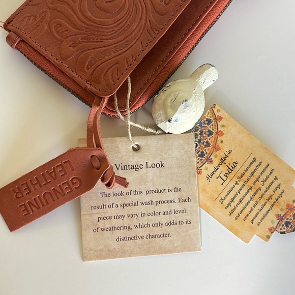 Artisan Genuine Leather Wallet New With Tag 🏷️ - Picture 3 of 10